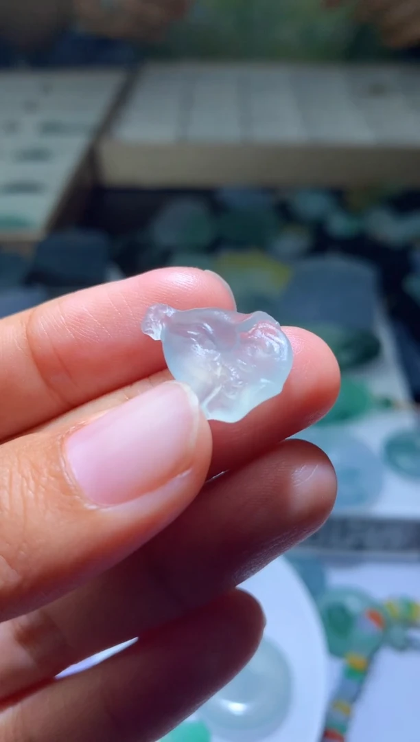 定制翡翠未镶嵌毛货