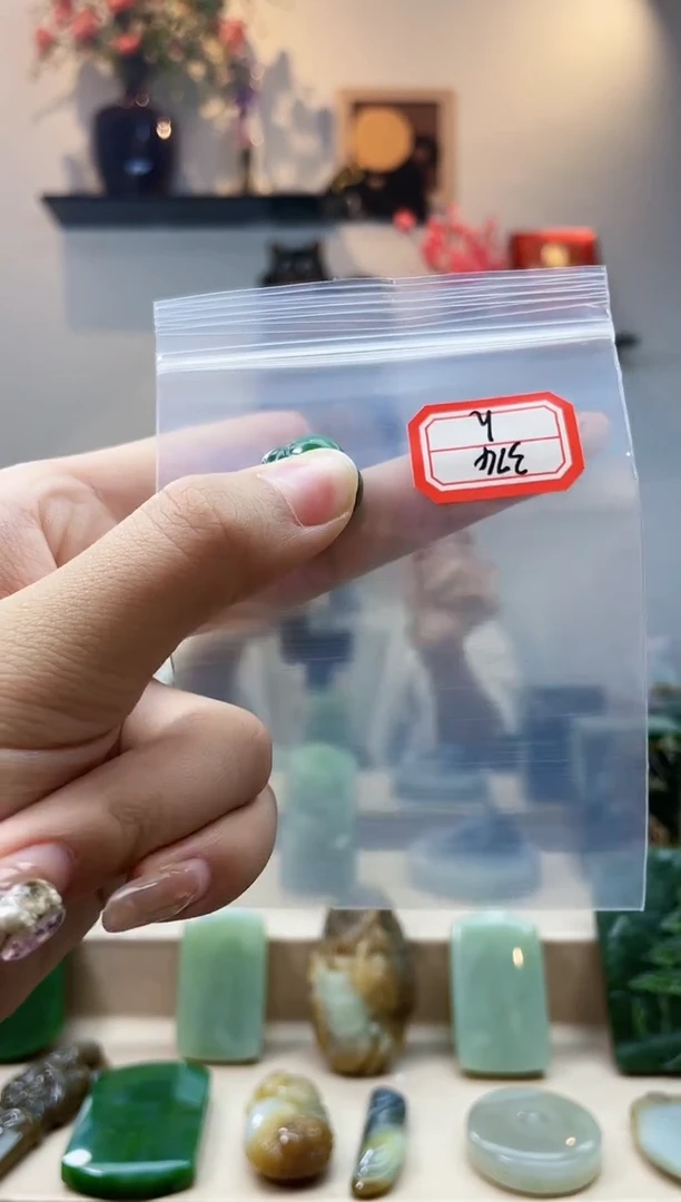 未镶嵌和田玉挂件1