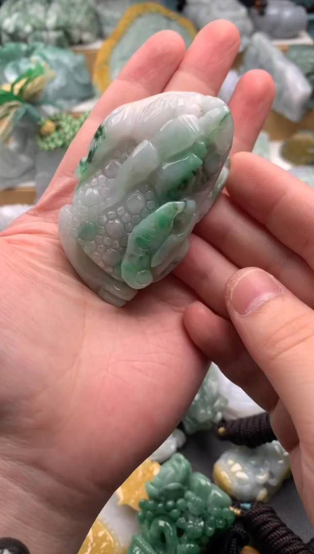 吊坠(不含链)未镶嵌翡翠1