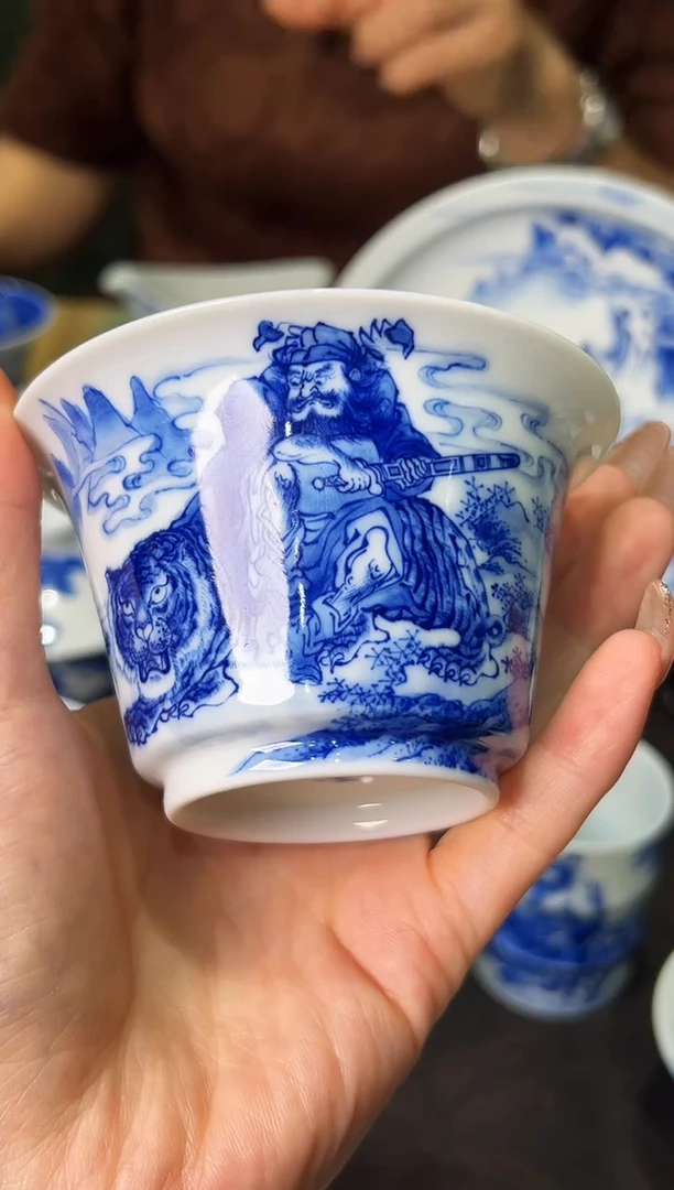 瓷片         铭墨