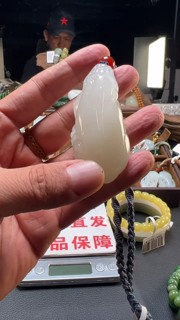 未镶嵌和田玉把件和田玉手把件