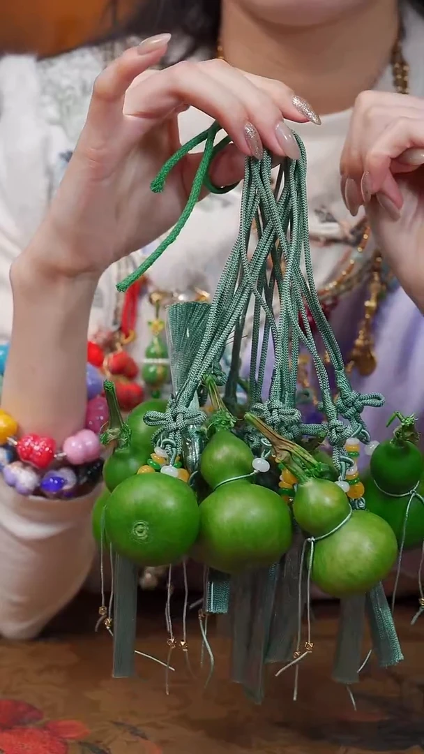 6漆艺工艺小葫芦（随机）9.9