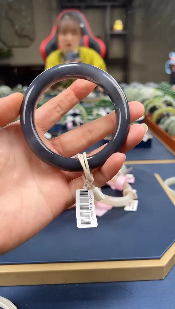 和田玉手镯未镶嵌A0017-58