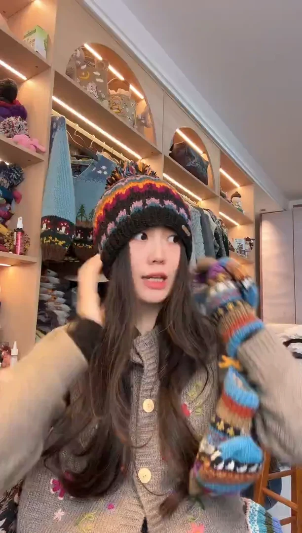 羊毛热巴同款黑色单球帽