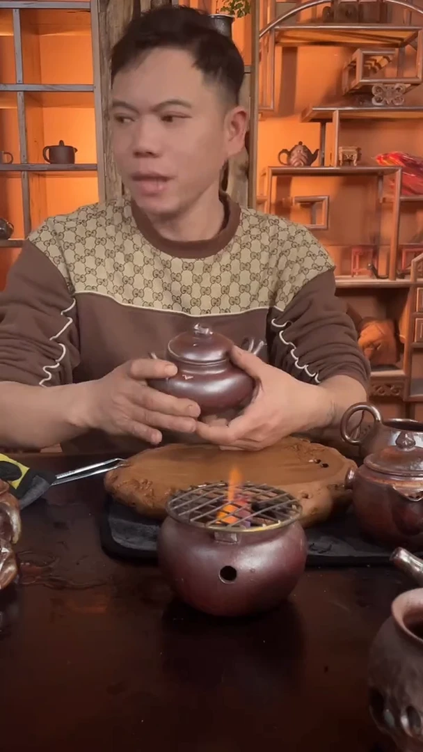 【闪购商品】紫砂全手工仿古提梁壶