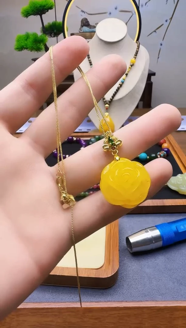 蜜蜡吊坠(赠链)14K金镶嵌D21