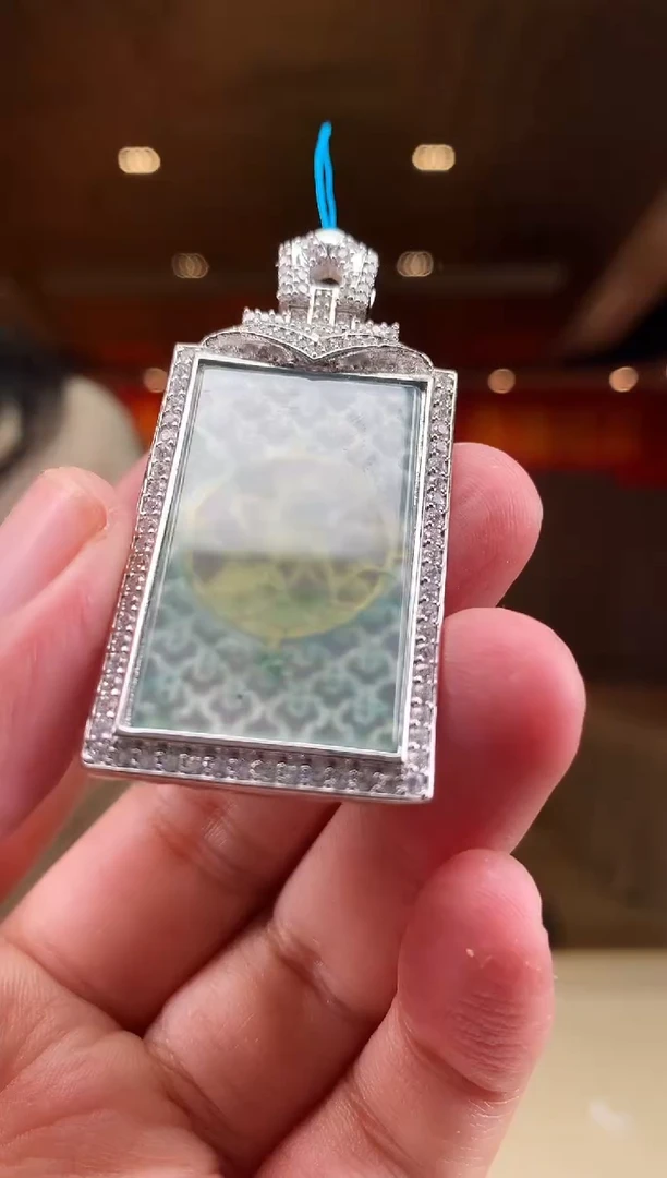 【闪购商品】翡翠颈饰未镶嵌             *111