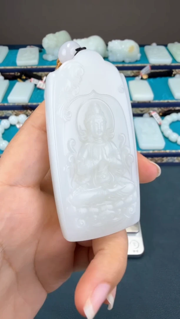 颈饰未镶嵌和田玉1