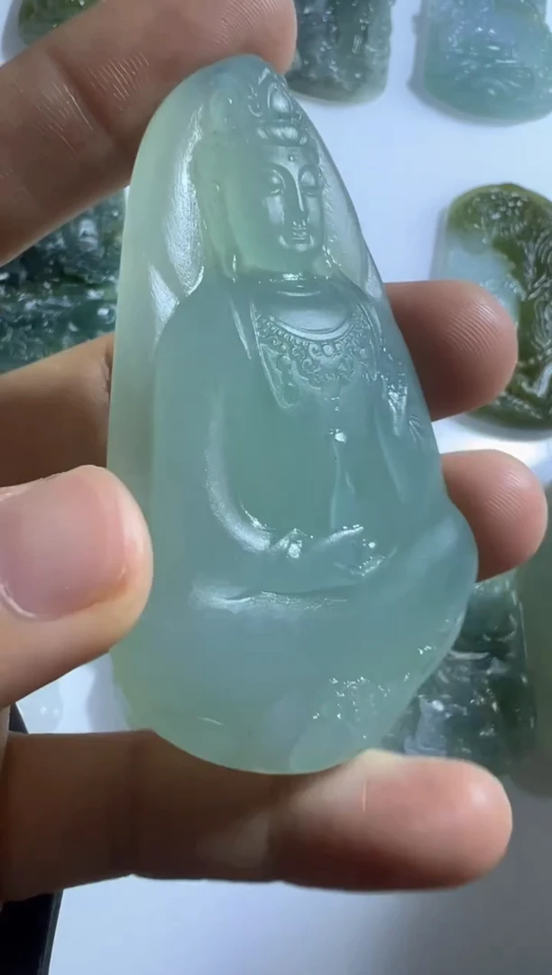 未镶嵌定制翡翠素衣