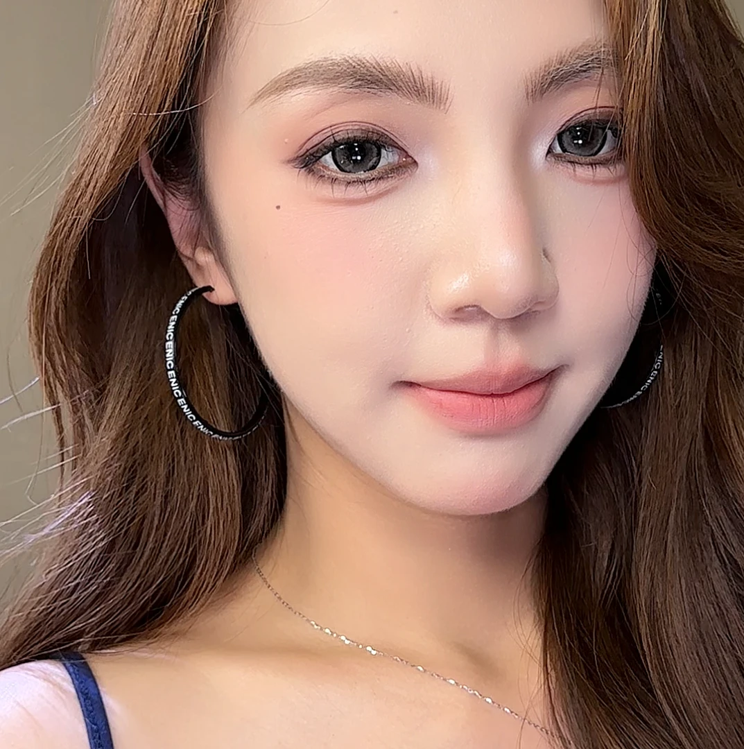 合金皮质耳饰 简约字母大圈圈耳环2023新款潮个性夸张酷酷潮女耳
