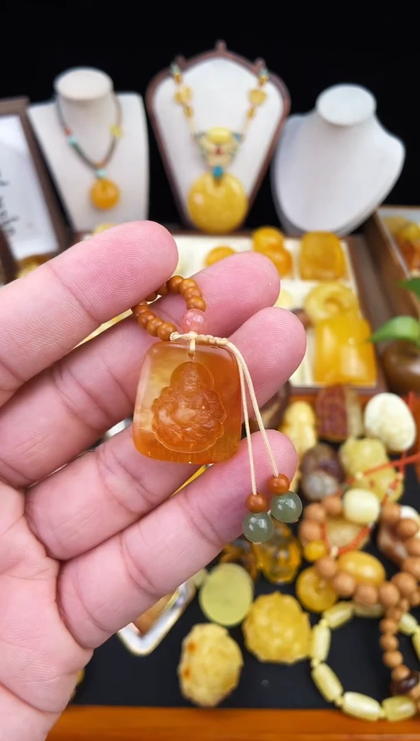 琥珀未镶嵌珠宝奇石柒月