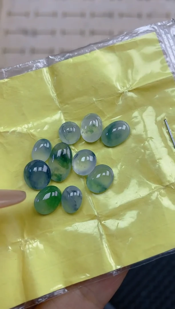 定制翡翠未镶嵌天然翡翠蛋面62