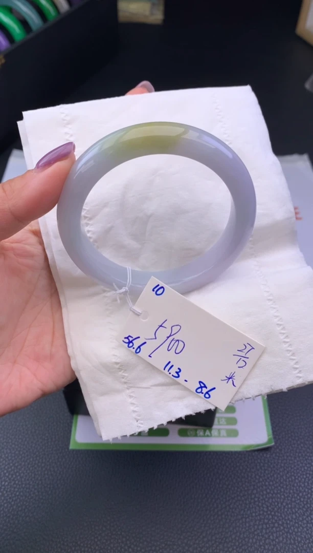 未镶嵌手镯翡翠假一赔三   手镯