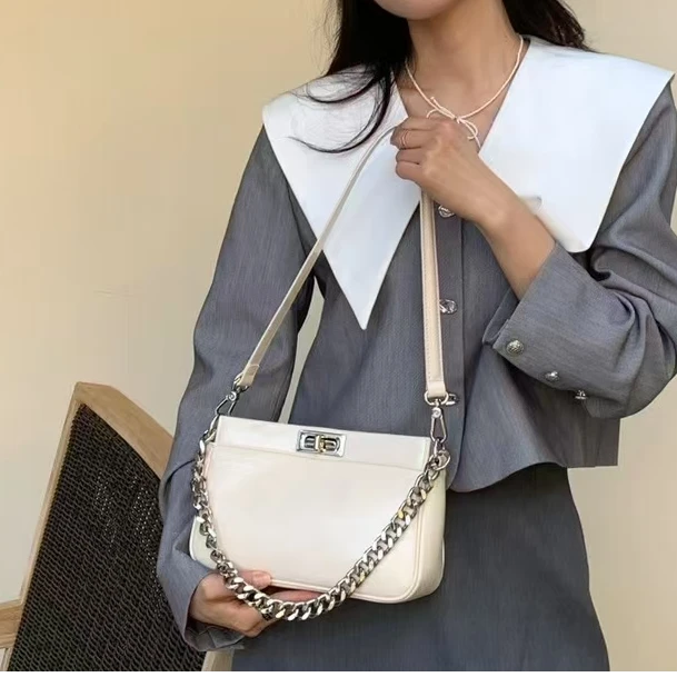 包包气质时尚百搭小众设计师拼接秋季设计感轻奢休闲复古春季法式