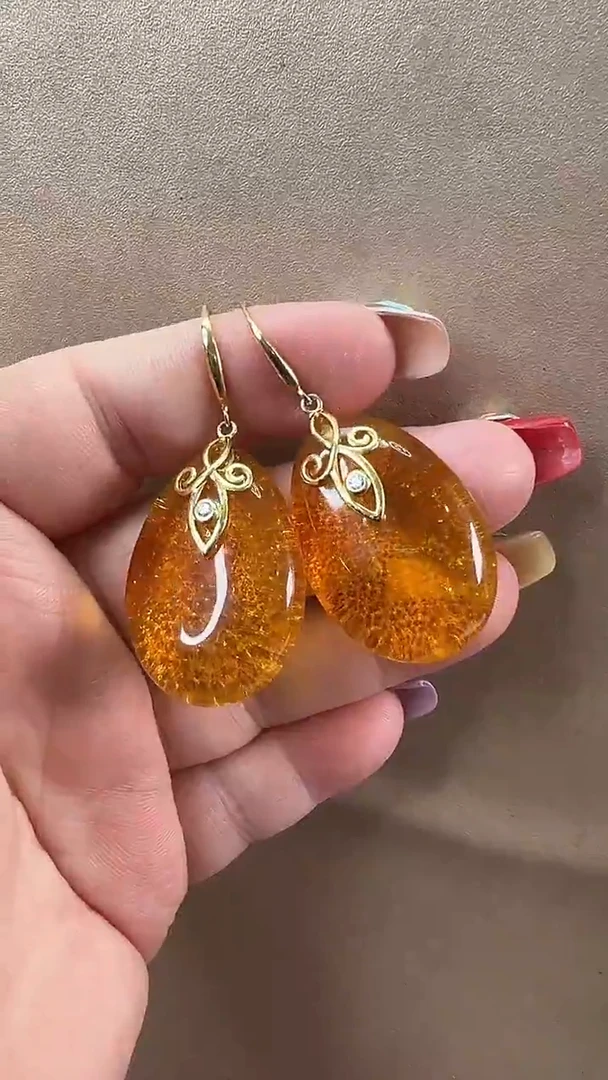 未镶嵌颈饰琥珀耳环