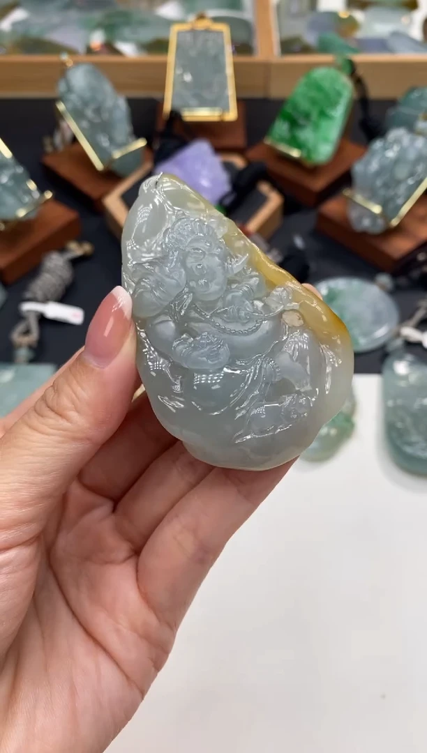 颈饰未镶嵌翡翠吉象如意