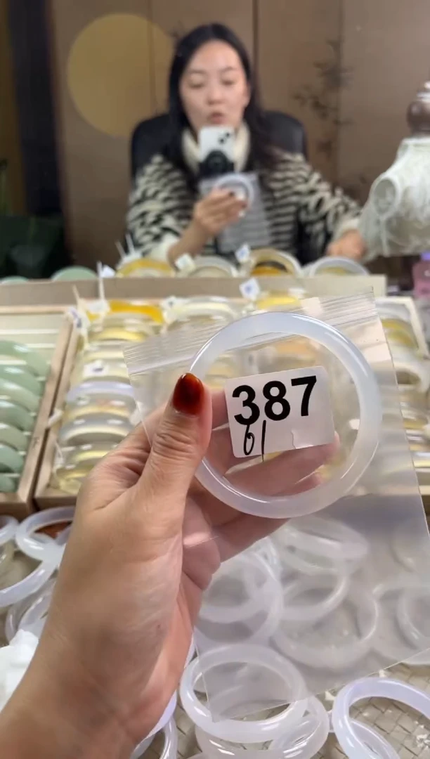 手镯玛瑙/玉髓未镶嵌387