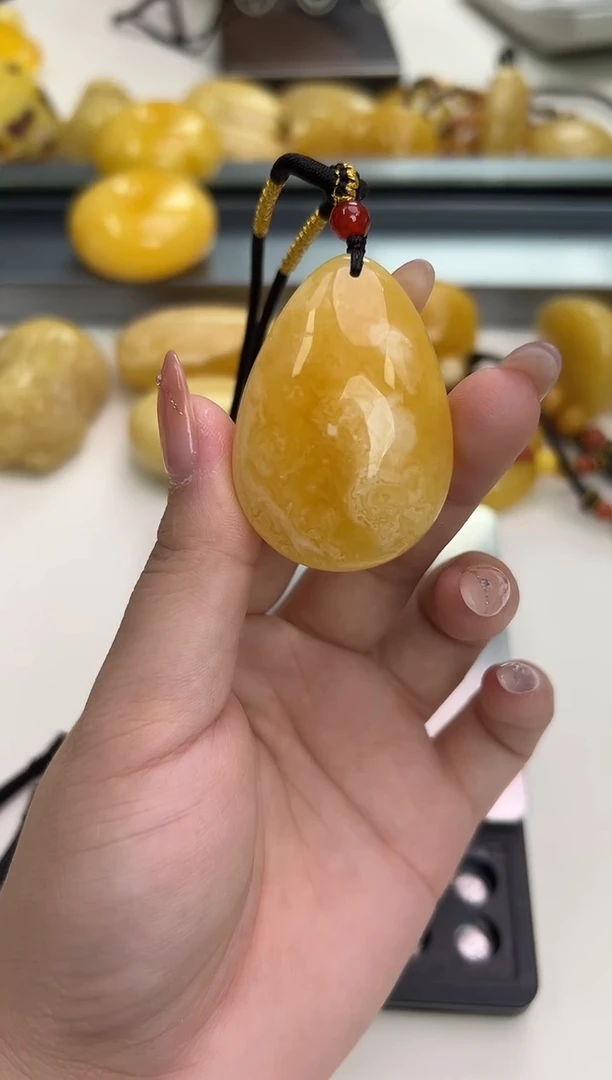 裸石琥珀未镶嵌琥珀蜜蜡吊坠