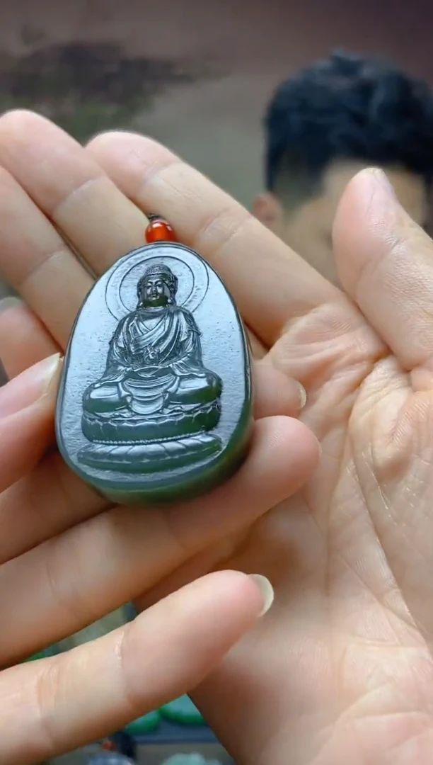 颈饰未镶嵌和田玉1