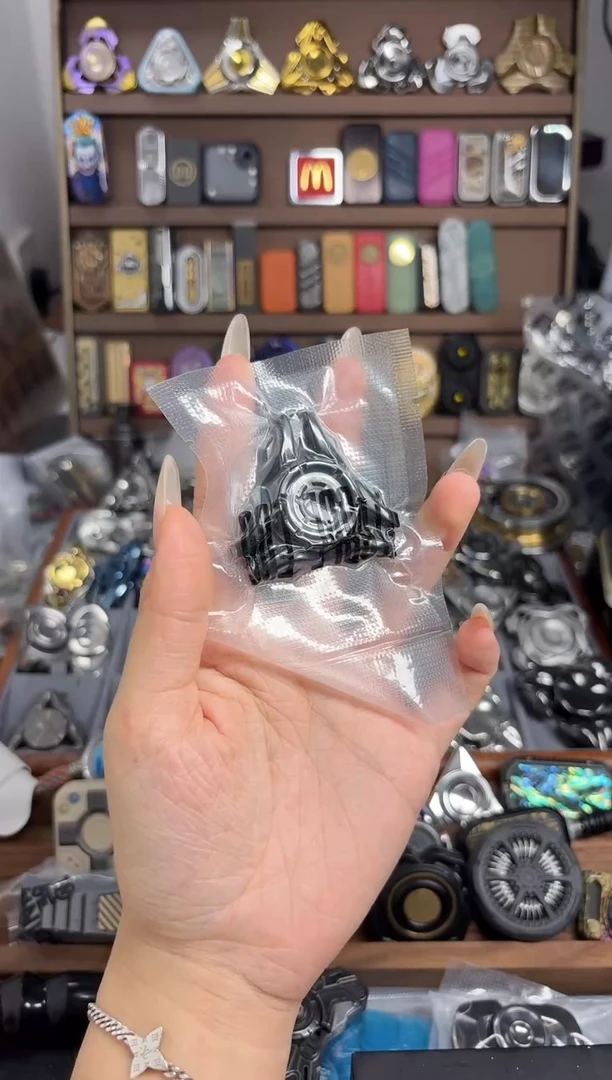 咩咩公主EDC  钢镀黑星矢