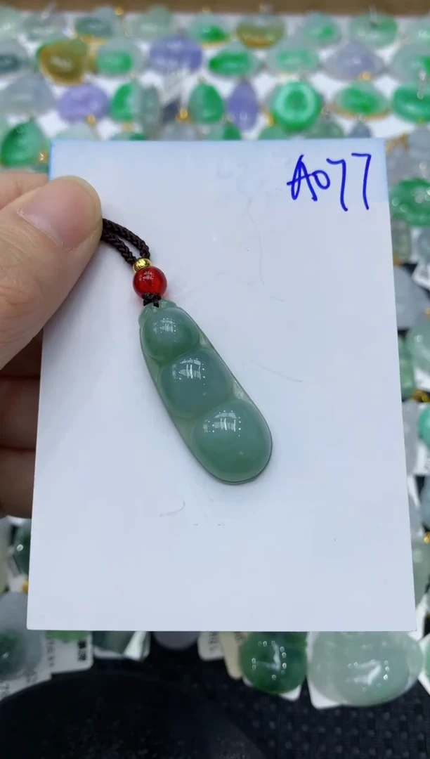 翡翠未镶嵌颈饰111111111