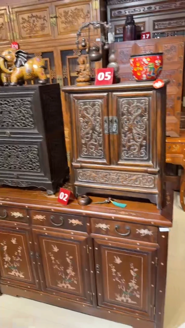 木黄花梨龙纹圆角柜1980.8888