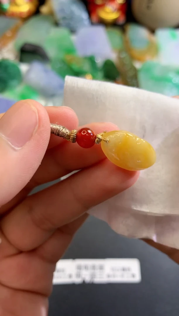 翡翠未镶嵌吊坠(不含链)52