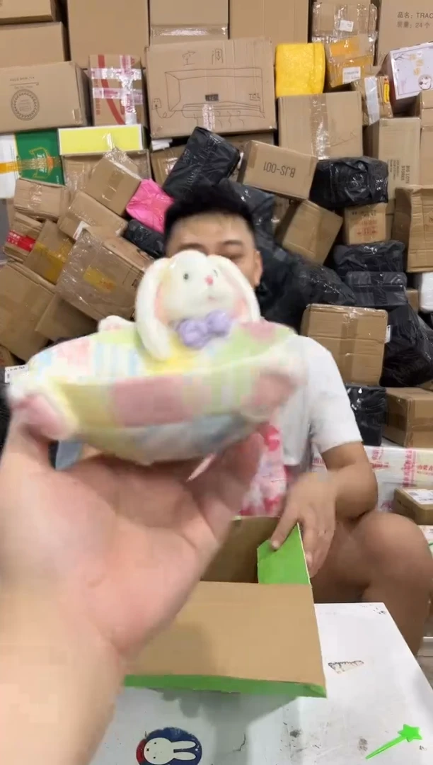 瓷片绿色原盒兔子碗