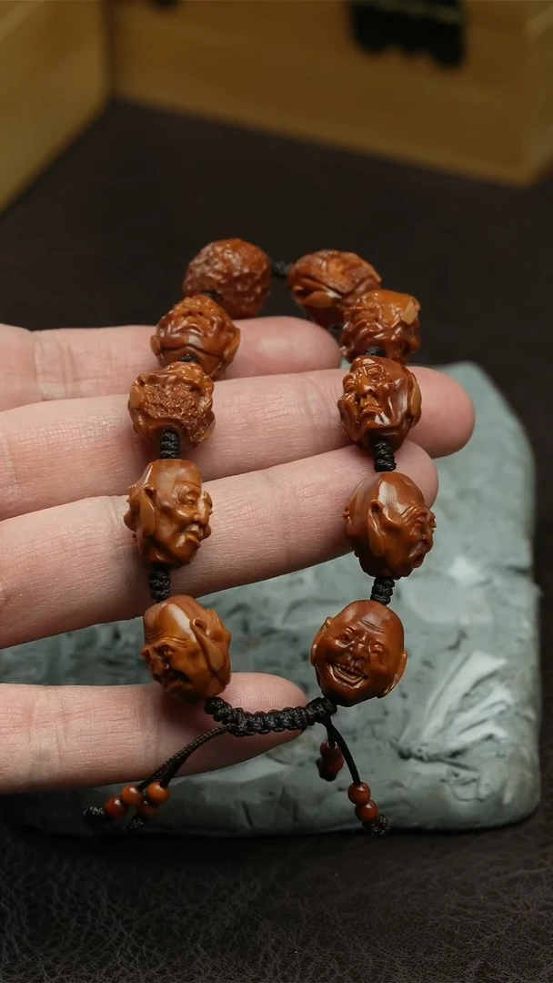 【闪购商品】橄榄核吊坠十八罗汉-