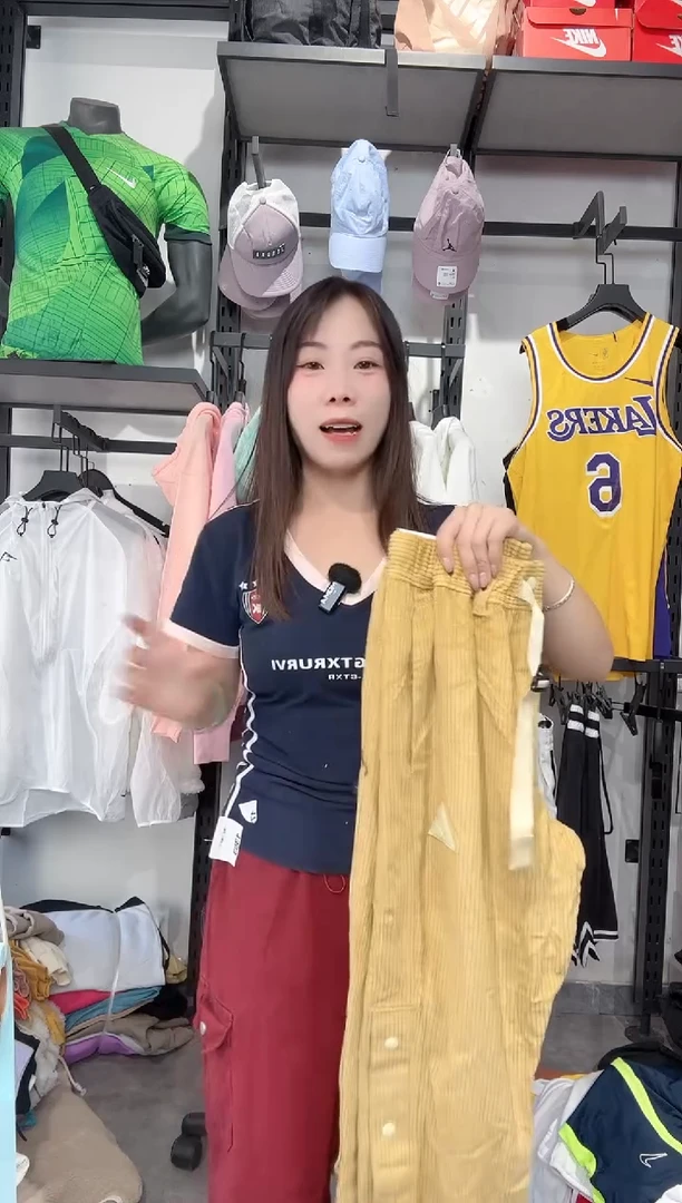 1383  编码 瑕疵款直播间过款为准 尺码 S