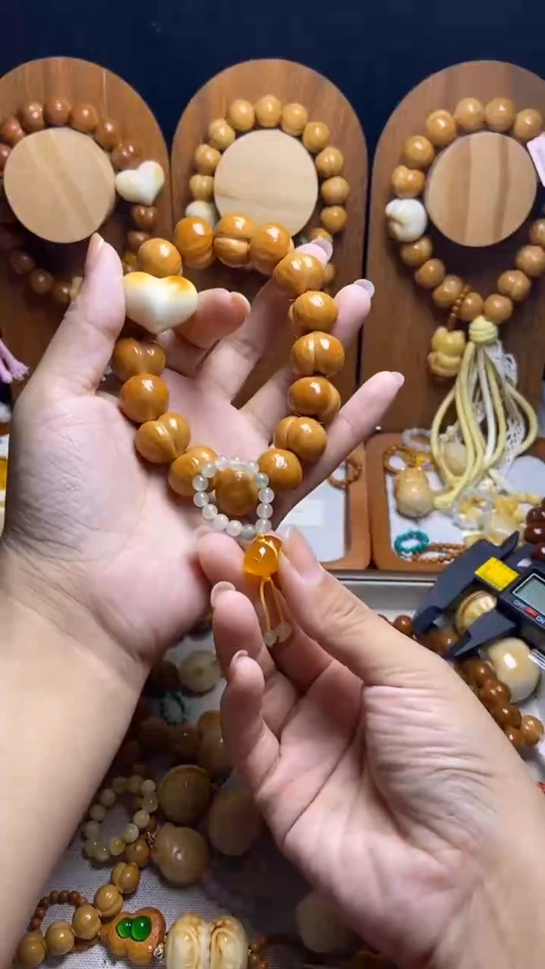 手串猴头核桃一**过全品聚宝盆爱心白跑环黄葫芦吊坠绿跑环