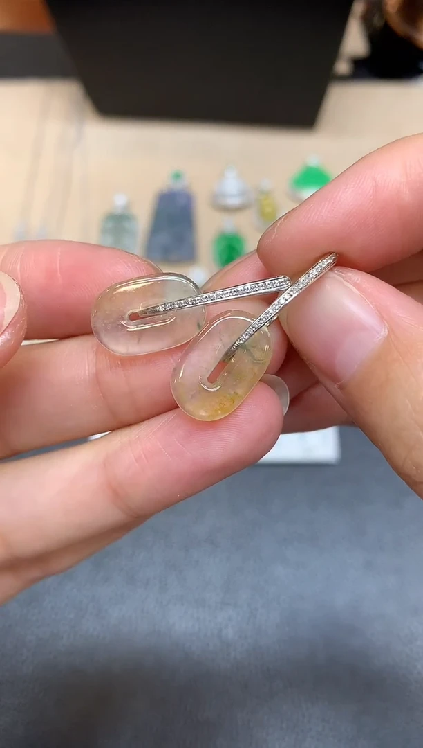 18K金镶嵌翡翠耳饰方扣【无服务费