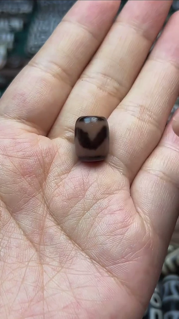 玛瑙/玉髓未镶嵌珠宝半成品天缘全手牙牙桶珠
