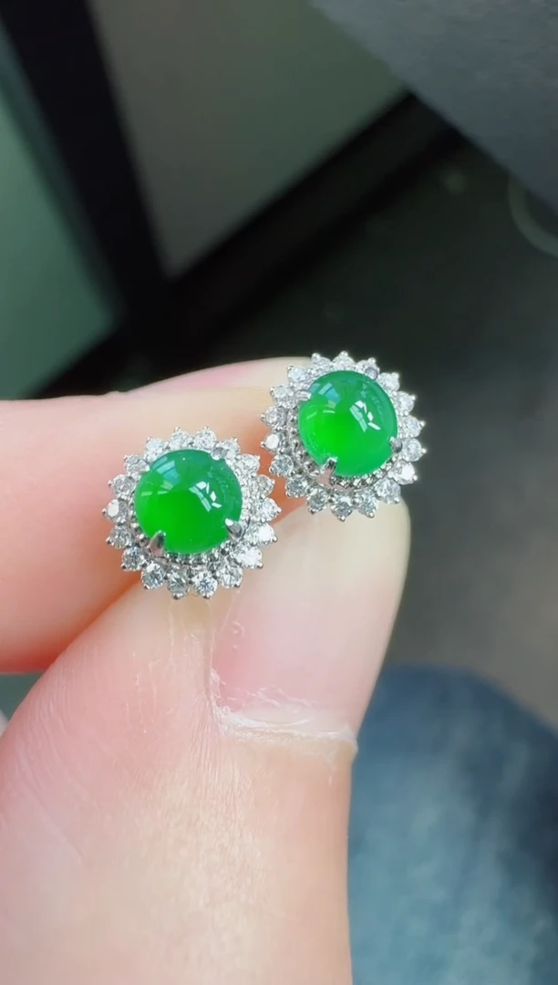 18K金镶嵌翡翠耳饰李*美寄售回流，不退不换