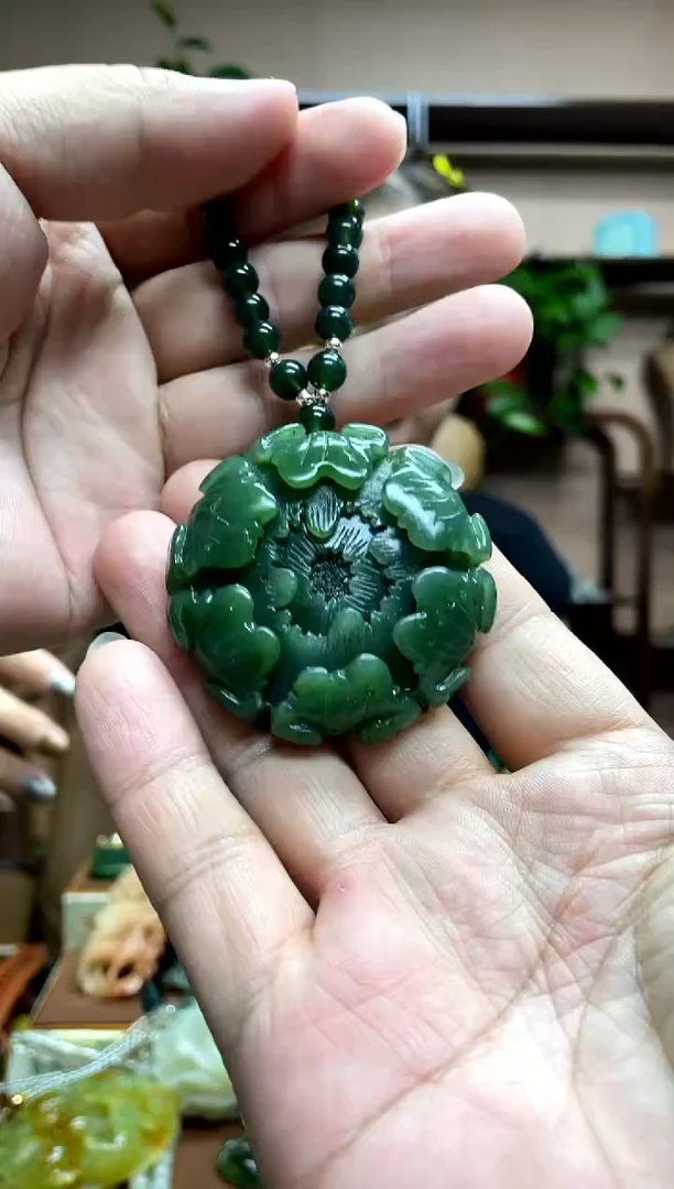 颈饰未镶嵌和田玉·
