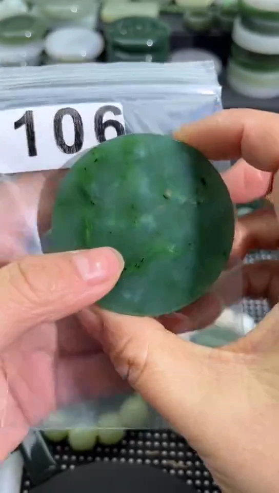 未镶嵌和田玉珠宝半成品镯芯