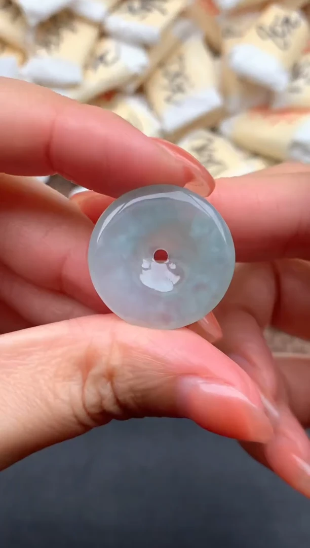 未镶嵌挂件翡翠1