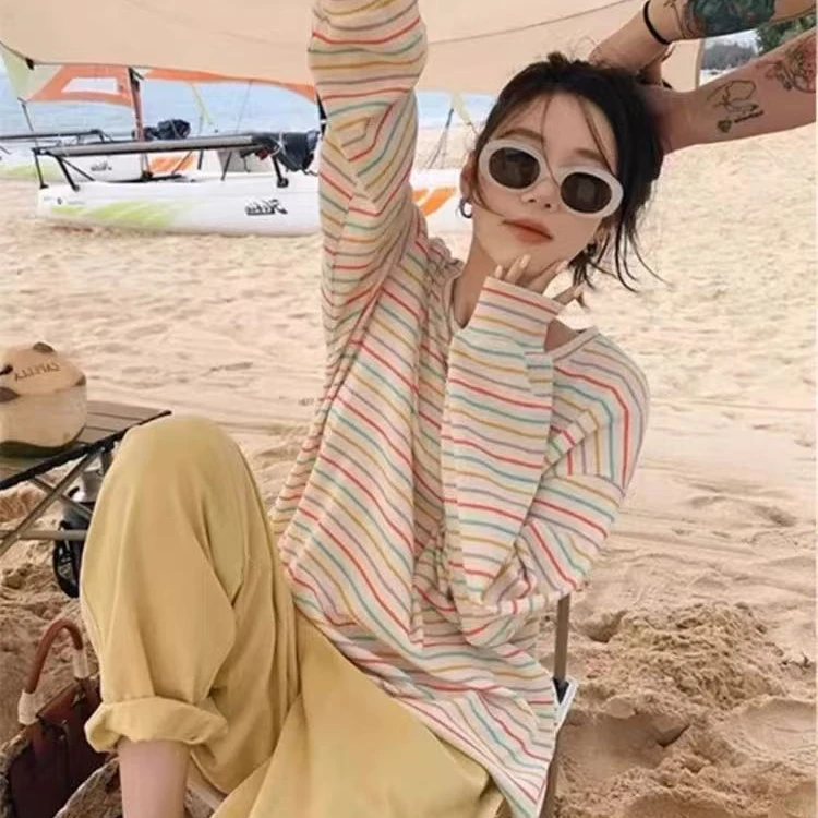 E*g家彩虹条纹打底衫9593
