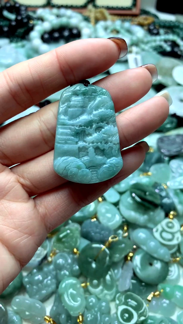 颈饰未镶嵌翡翠1