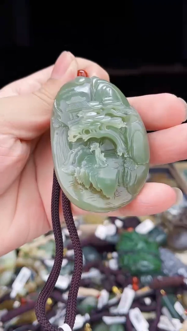 颈饰未镶嵌和田玉1