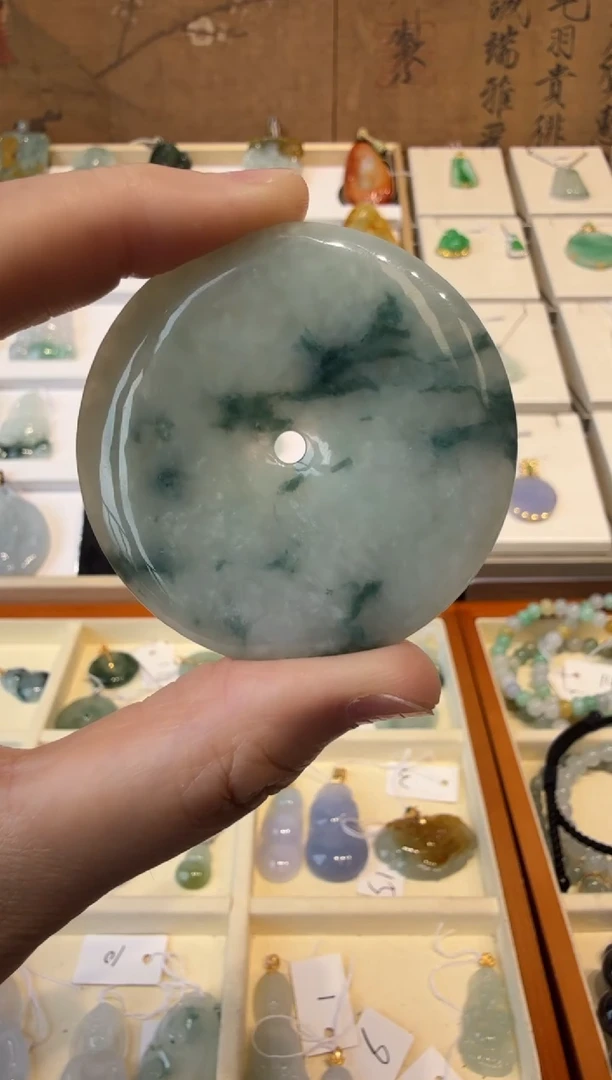 翡翠挂件未镶嵌A货翡翠多样性孤品