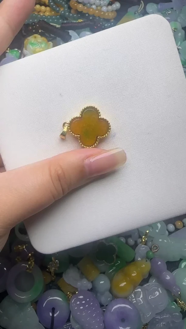 翡翠未镶嵌颈饰天然缅甸翡翠吊坠