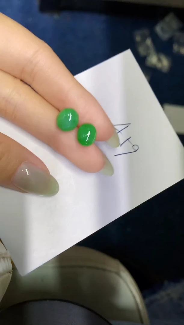 翡翠18K金镶嵌颈饰缅甸天然翡翠A货