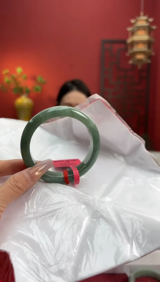 未镶嵌手镯翡翠翡翠手镯4