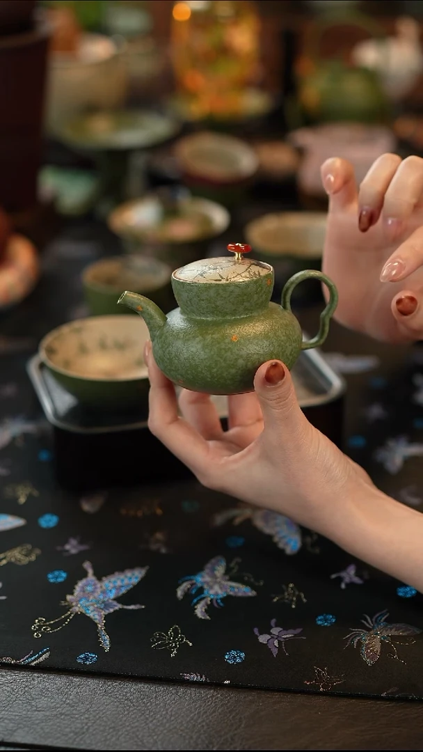 瓷片青橘手绘金竹沐风-念垚茶壶