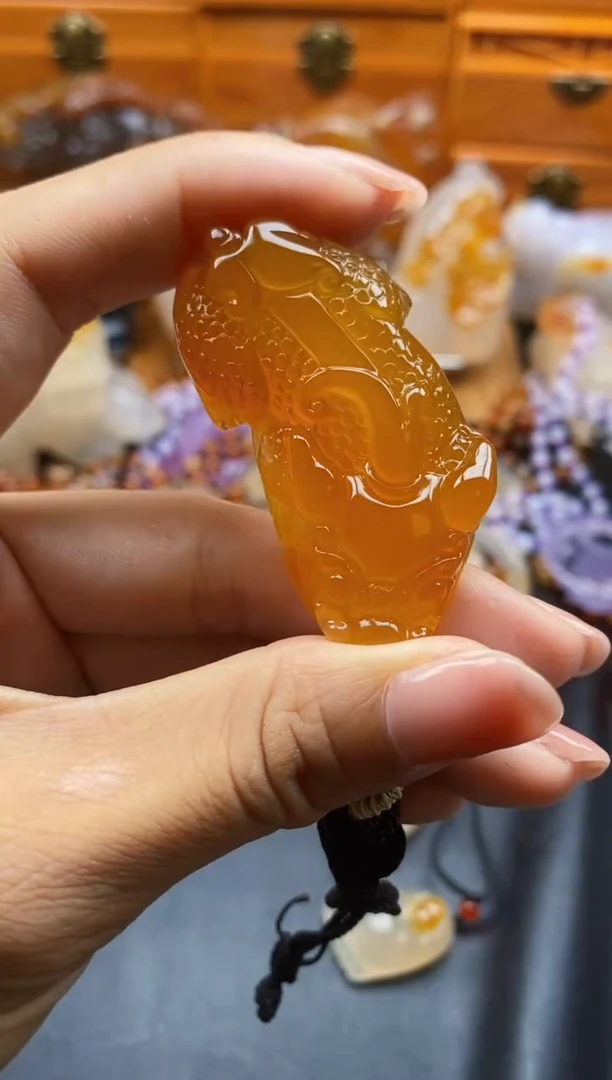 未镶嵌挂件玛瑙/玉髓平****?ll