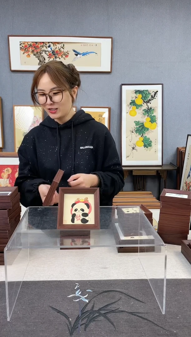 【闪购商品】国画5寸-小摆台作品-发财熊猫