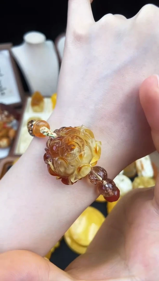 琥珀未镶嵌珠宝奇石柒月