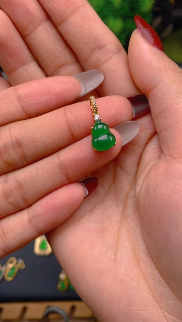 吊坠(不含链)银S925镶嵌翡翠葫芦