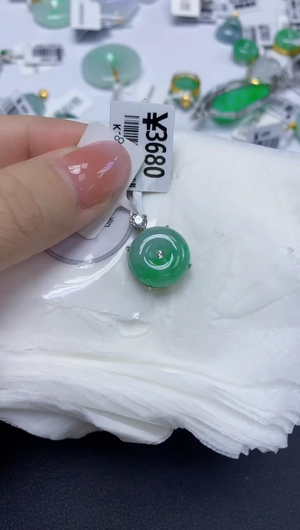 颈饰未镶嵌翡翠天然缅甸翡翠A货多样性发一件